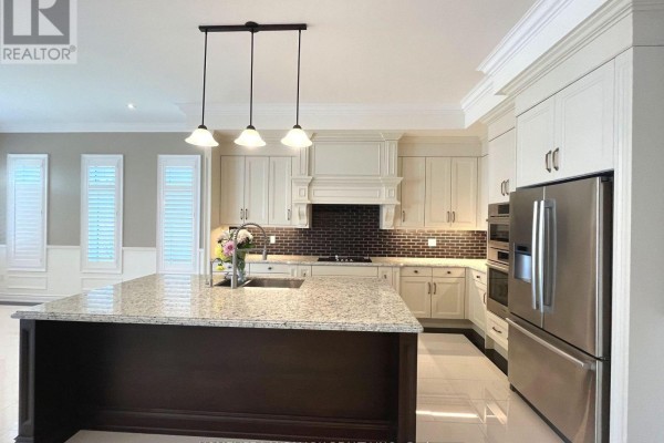 Kitchen - 39 Larkin Avenue, King, ON L7B0N9 Photo 5