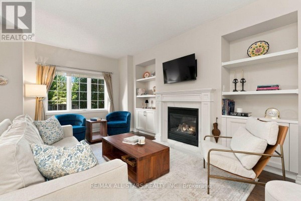 Den - 39 Louisbourg Way, Markham, ON L6E2A2 Photo 2