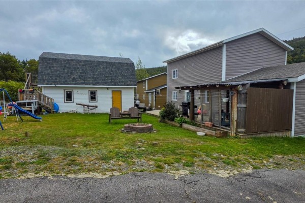 Bath (# pieces 1-6) - 39 Main Road, Red Harbor, NL A0E2R0 Photo 3