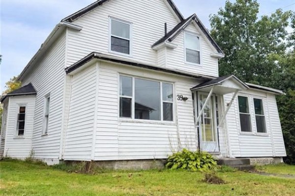 39 Manse Street, Miramichi
