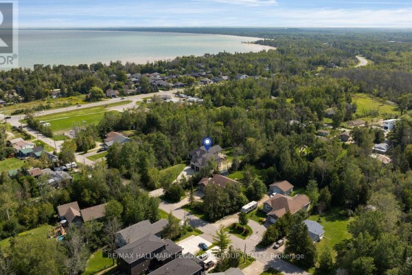 39 Marilyn Avenue S, Wasaga Beach, ON, photo 2