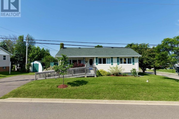 Primary Bedroom - 39 Napean St., Port Hawkesbury, NS B9A1P2 Photo 4