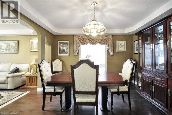 3pc Bathroom - 39 Peregrine Crescent, Cambridge, ON N1T1N9 Photo 3