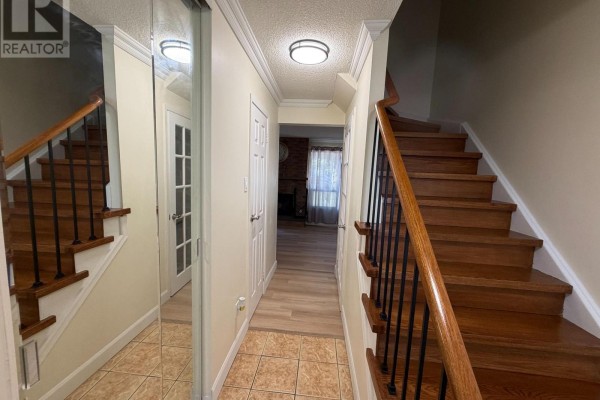 Foyer - 39 Pioneer Pathway, Toronto, ON M1B3S3 Photo 4