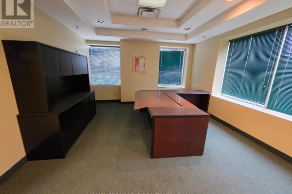 39 Rivalda Road, Toronto, ON M9M2M4 Photo 4