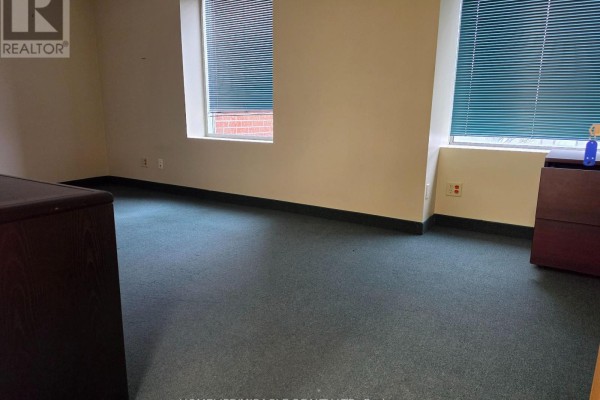 39 Rivalda Road, Toronto, ON M9M2M4 Photo 5