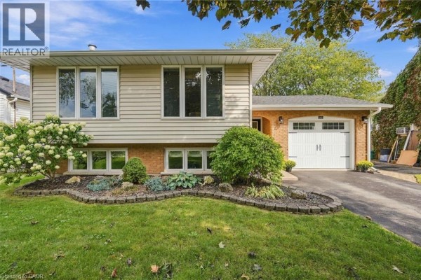 3pc Bathroom - 39 Rosemount Avenue, Port Colborne, ON L3K5P8 Photo 2