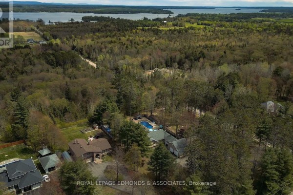 Recreational, Games room - 39 Selley Street, Petawawa, ON K8H3G9 Photo 5