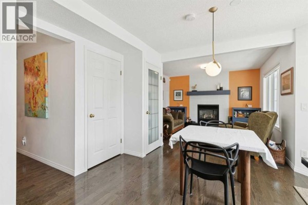 Dining room - 39 Shannon Hill Sw, Calgary, AB T2Y2Y7 Photo 4