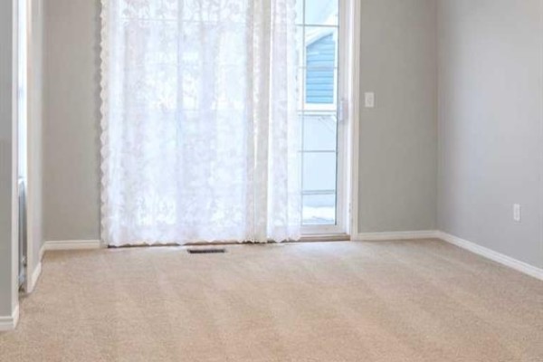 Living room - 39 Tararidge Court Ne, Calgary, AB T3J2P9 Photo 2