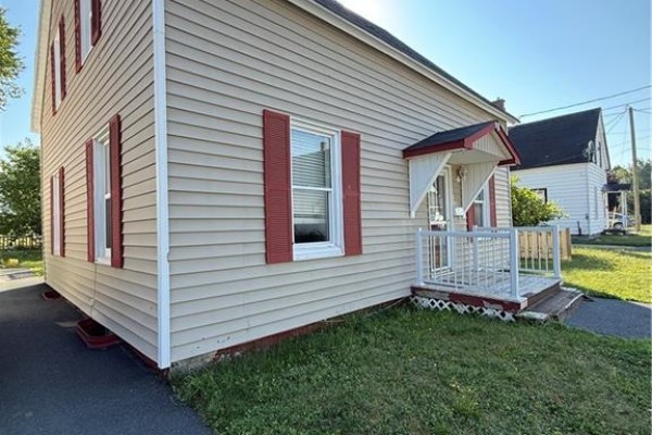 Bedroom - 39 Warren Avenue, Miramichi, NB E1N2J6 Photo 2