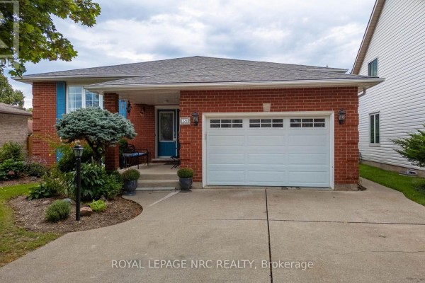 Kitchen - 39 West Farmington Drive, St  Catharines, ON L2S3S3 Photo 3