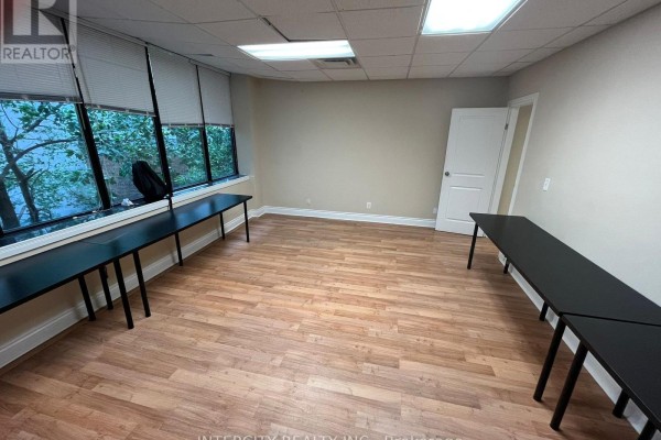 390 - 20 Eglinton Avenue E, Toronto, ON, photo 2