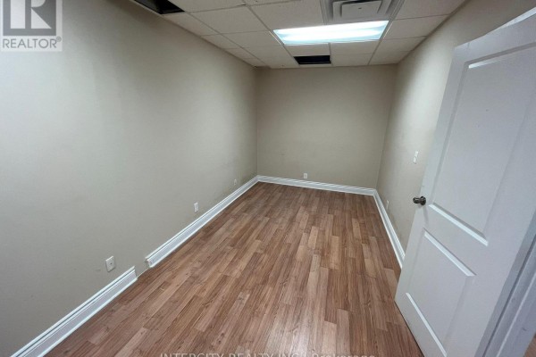 390 - 20 Eglinton Avenue E, Toronto, ON, photo 3