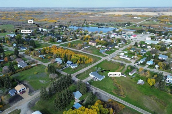 390 6th Avenue, Rapid City, MB R0K1W0 Photo 4