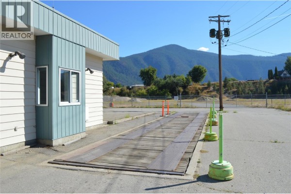 390 Industrial Drive, Grand Forks, BC V0H1H0 Photo 5