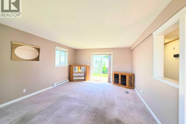 390 Mission Place, Cranbrook, BC, photo 3