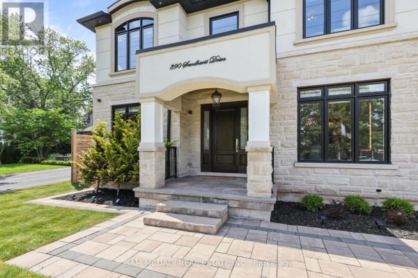390 Sandhurst Drive, Oakville, ON, photo 2