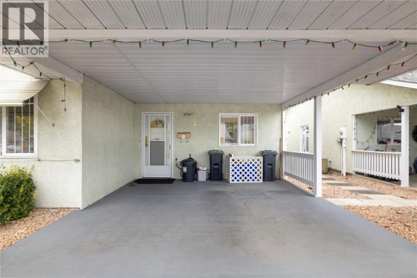 4pc Ensuite bath - 3900 27 Avenue Unit# 2, Vernon, BC V1T9E6 Photo 3