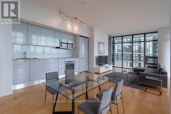 3902 - 33 Charles Street E, Toronto, ON M4Y0A2 Photo 5