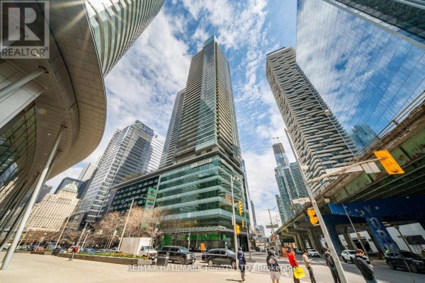 3905 - 55 Bremner Boulevard, Toronto, ON M5J0A6 Photo 2