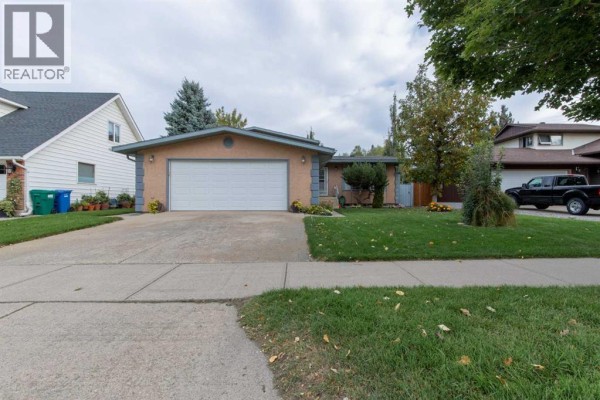 4pc Bathroom - 3905 23 Avenue S, Lethbridge, AB T1K3T5 Photo 2