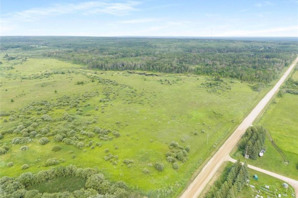 39079 101 R Road, Balsam Bay, MB R0E0T0 Photo 5