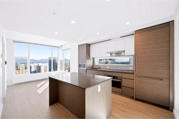 3908 13615 Fraser Highway, Surrey, BC V3T0P7 Photo 4