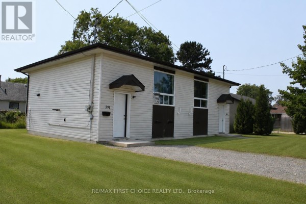 391-393 Cuyler Street, Thunder Bay