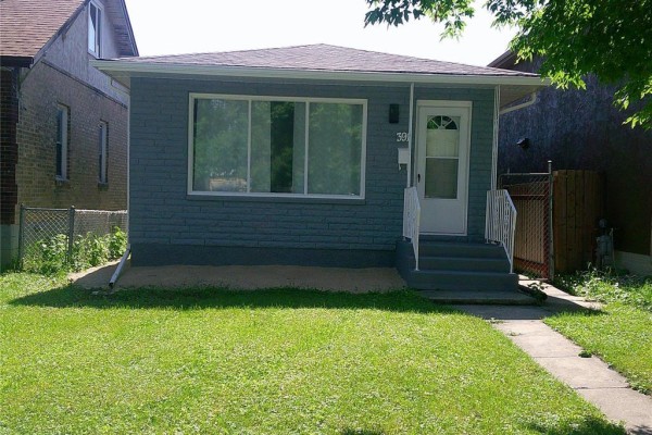 Dining room - 391 Andrews Street, Winnipeg, MB R3B2P7 Photo 2
