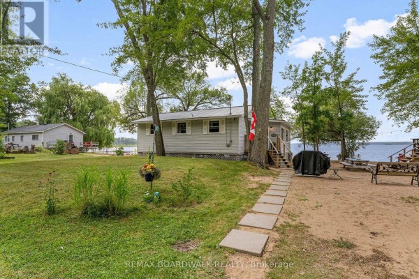 391 Leavoy Lane, Horton, ON K7V3Z8 Photo 5