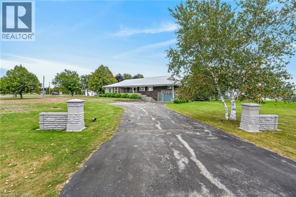Family room - 3910 Highway 3, Hagersville, ON N0A1H0 Photo 2