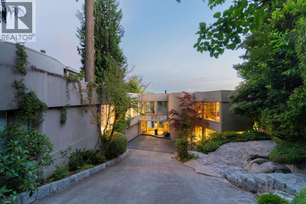 3912 Marine Drive, West Vancouver, BC V7V1N4 Photo 4