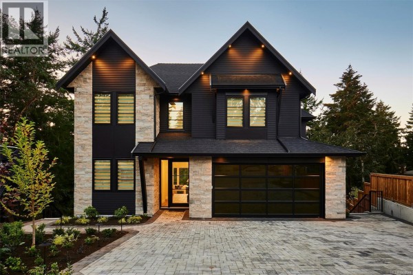 Residential for sale at 3912 Woodlands Pl, Saanich, BC - MLS® niiBmZ