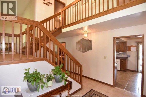 2pc Bathroom - 3915 Villa Borghese Drive, Windsor, ON N9G2K3 Photo 3