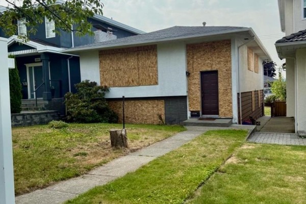 3918 Union Street, Burnaby, BC V5C2W7 Photo 3