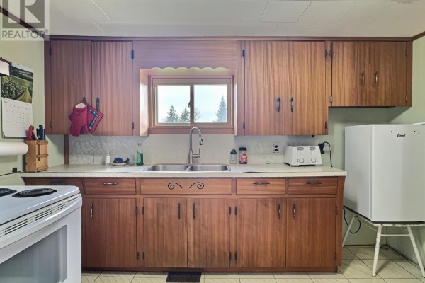 Dining room - 392 Loop Old Highway 4 Loop, Kemptown, NS B6L2J6 Photo 3