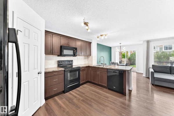 Primary Bedroom - 3920 6 St Nw, Edmonton, AB T6T0T5 Photo 4