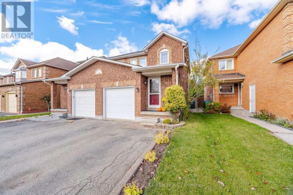 Living room - 3923 Stoneham Way, Mississauga, ON L5N6Y6 Photo 2