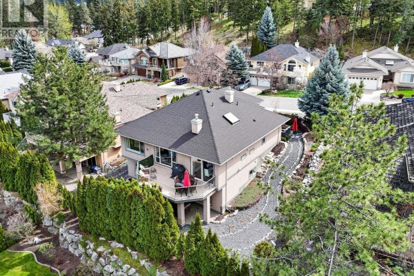 4pc Bathroom - 3925 Gallaghers Circle, Kelowna, BC V1W3Z9 Photo 2