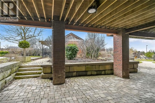 393 Old Onondaga Road E, Brantford, ON, photo 3
