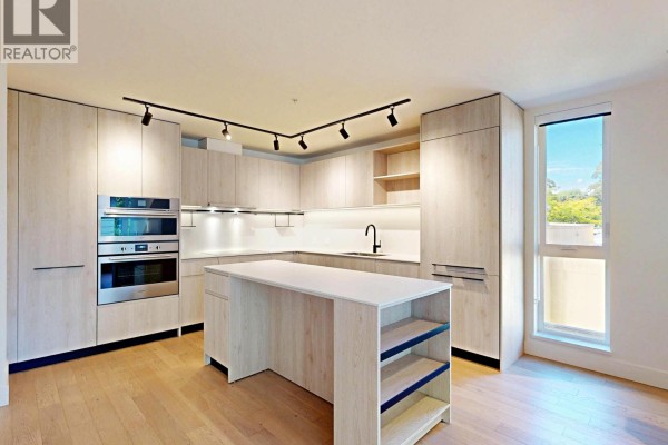 3930 Dumfries Street, Vancouver, BC V5N0J1 Photo 4