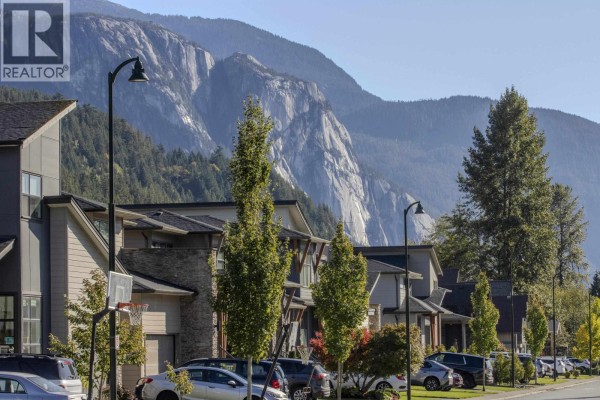 39320 Cardinal Drive, Squamish, BC V8B1A6 Photo 4