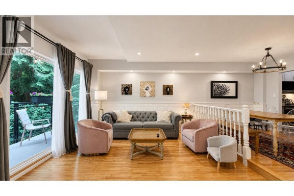 3938 Indian River Drive, North Vancouver, BC V7G2G9 Photo 2