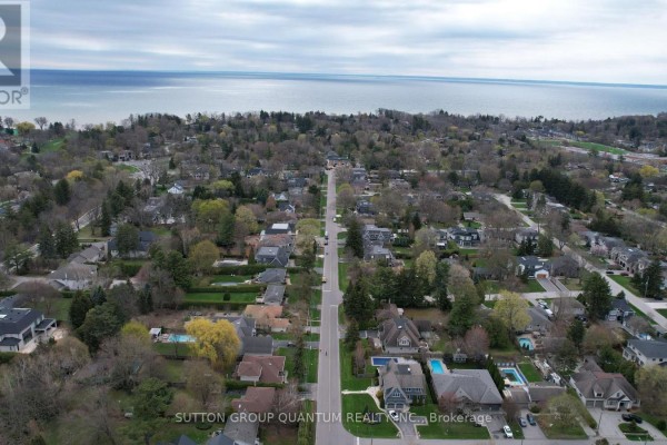 394 Maplehurst Avenue, Oakville, ON L6L4Y6 Photo 5