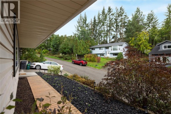 Laundry room - 3945 Highland Park Crescent, Armstrong, BC V0E1B4 Photo 4