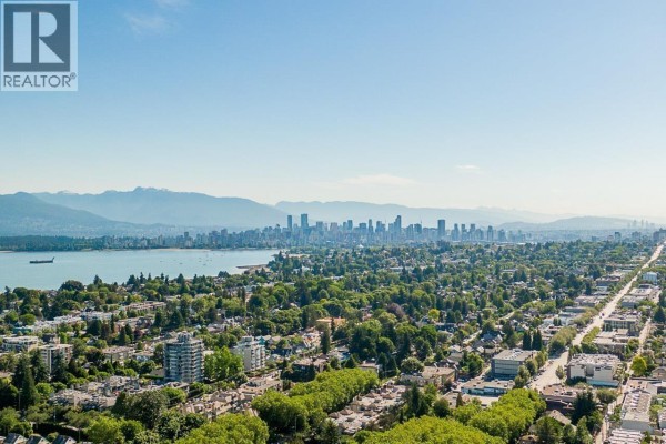 3945 W 10th Avenue, Vancouver, BC, photo 2