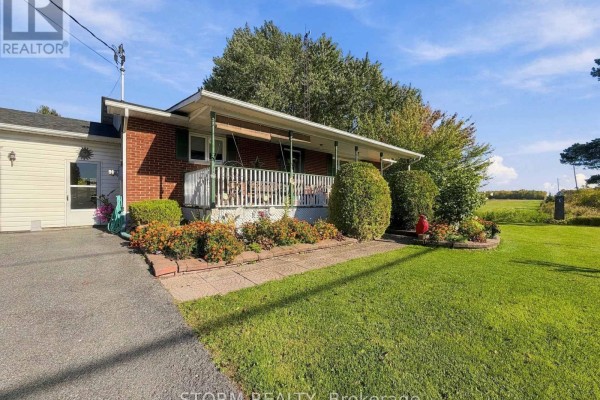3947 County 12 Road, South Stormont, ON K0C1Y0 Photo 4
