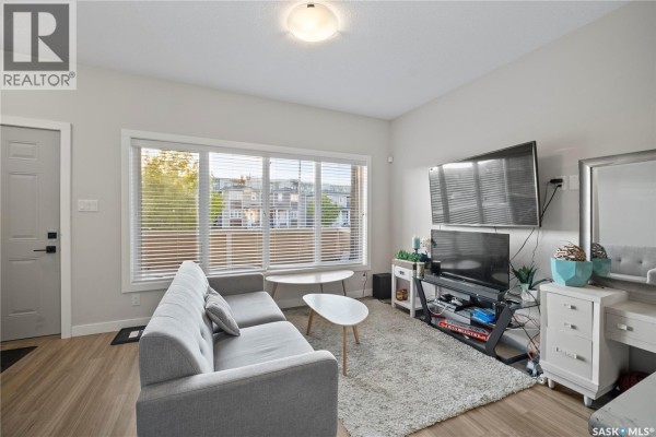 2pc Bathroom - 3949 James Hill Road, Regina, SK S4W0N8 Photo 4
