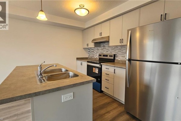 Laundry room - 395 Benninger Drive, Kitchener, ON N2E0K1 Photo 4